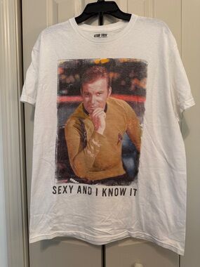 Star Trek Licensed Captain Kirk 'Sexy and I Know It' Graphic Tee - White